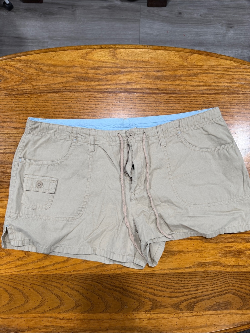Aeropostale Khaki Cargo Drawstring Shorts with Light Blue Waistband